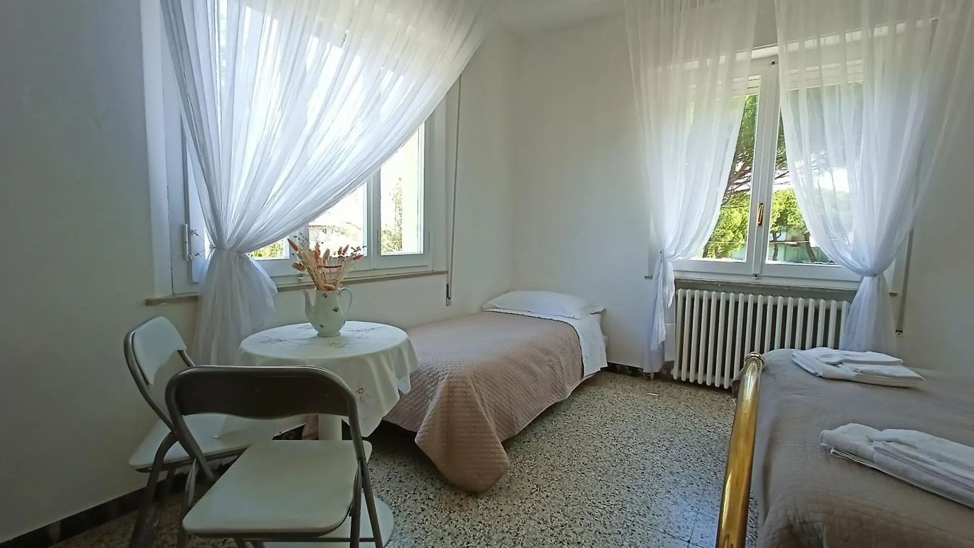 Beeliving Room&Breakfast (Adults Only) Riccione 0*,  Olaszország