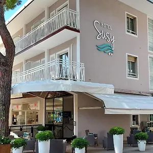 Susy - Ambienti Rinnovati 2022 - Direttamente Su Viale Dante E A Due Passi Dal Mare Riccione