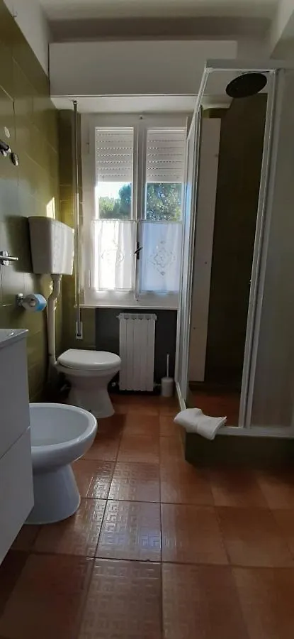 לינה וארוחת בוקר ריצ'יונה Beeliving Room&Breakfast (Adults Only)