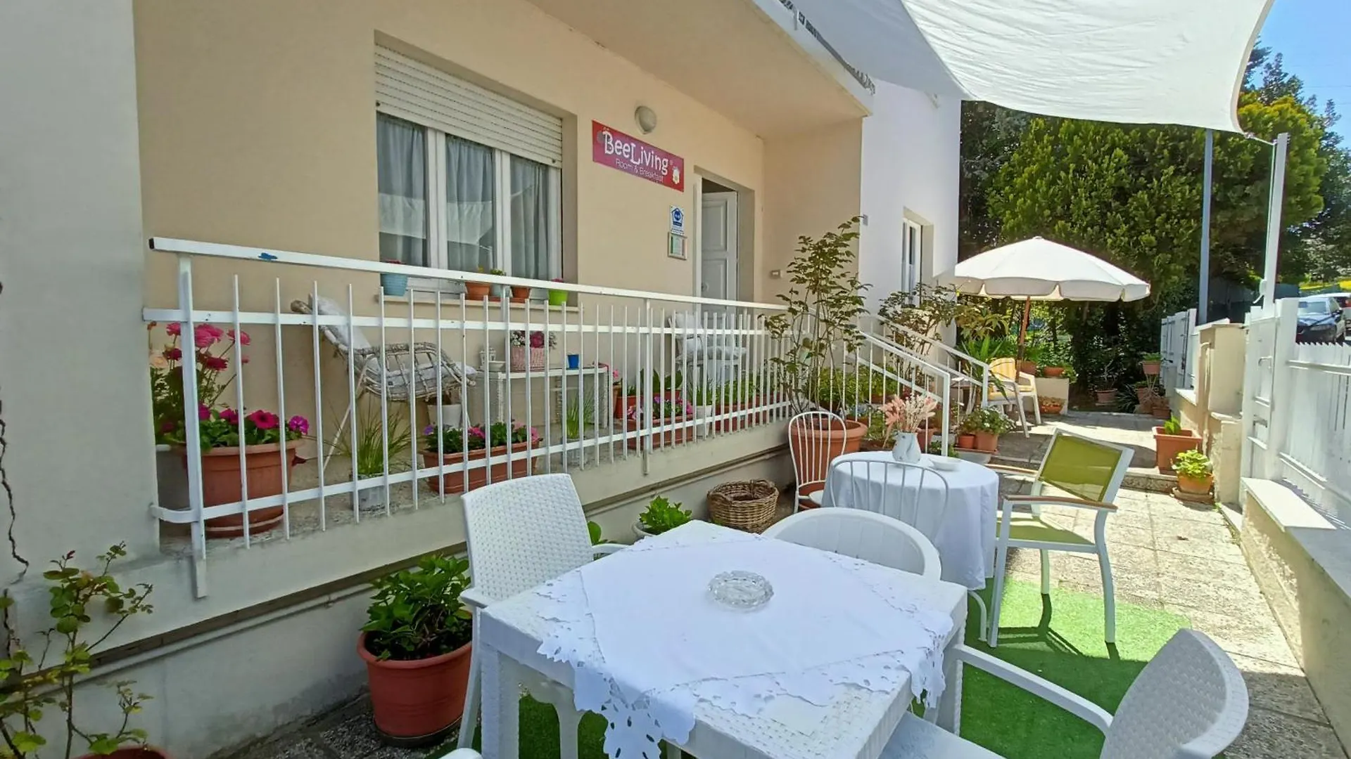 ריצ'יונה Beeliving Room&Breakfast (Adults Only) לינה וארוחת בוקר
